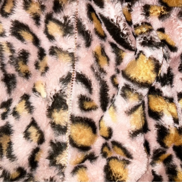 Girls Faux Fur Light Weight Jacket EUC and clean condition - Picture 5 of 6